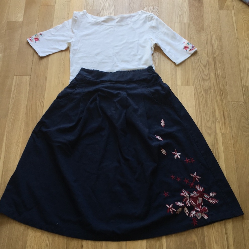 Cotton Maxi Skirt with Embroidery details